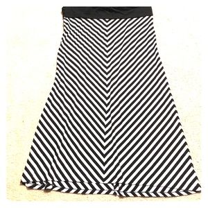 Torrid maxi chevron skirt