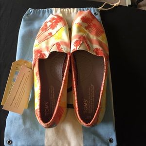 Special Edition Orange Palm Tree TOMS