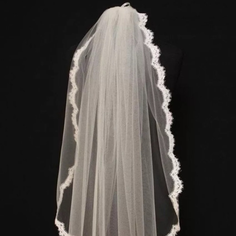 Sale!! ✨new wedding veil white/ivory - Picture 3 of 5