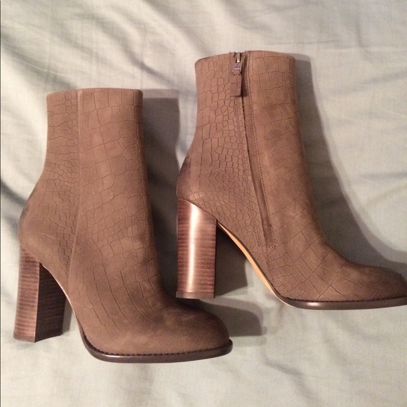 Sam Edelman Shoes - Sam Edelman Gray Textured Boots
