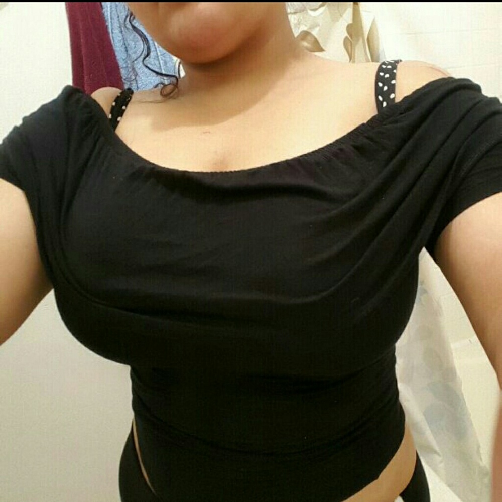 black oof shoulder black