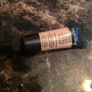 Lancôme teint idole ultrawear concealer