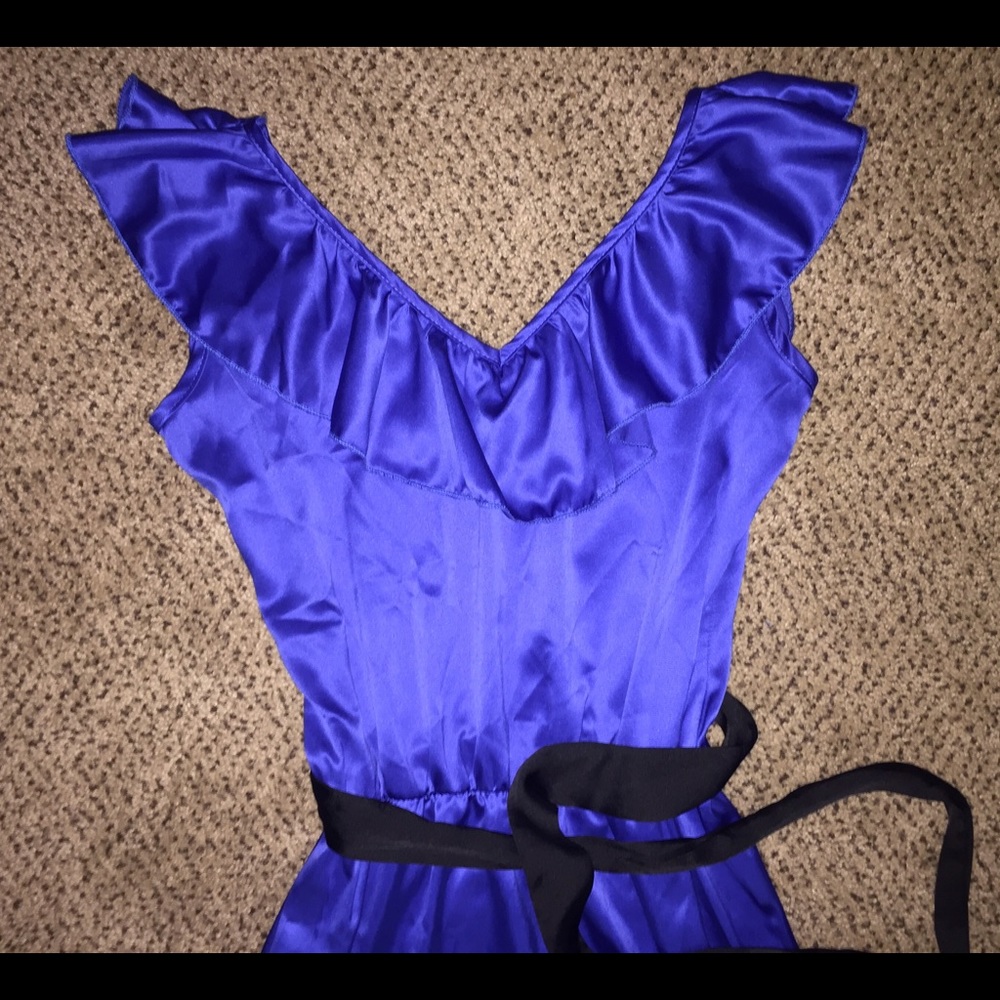 Francesscas Blue Ruffle Dress - Picture 2 of 4