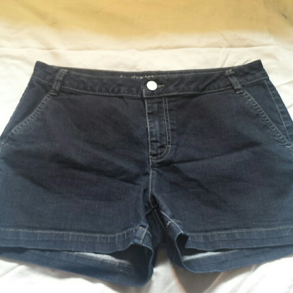 Jennifer Lopez Pants - New wore once jenifer lopez shorts