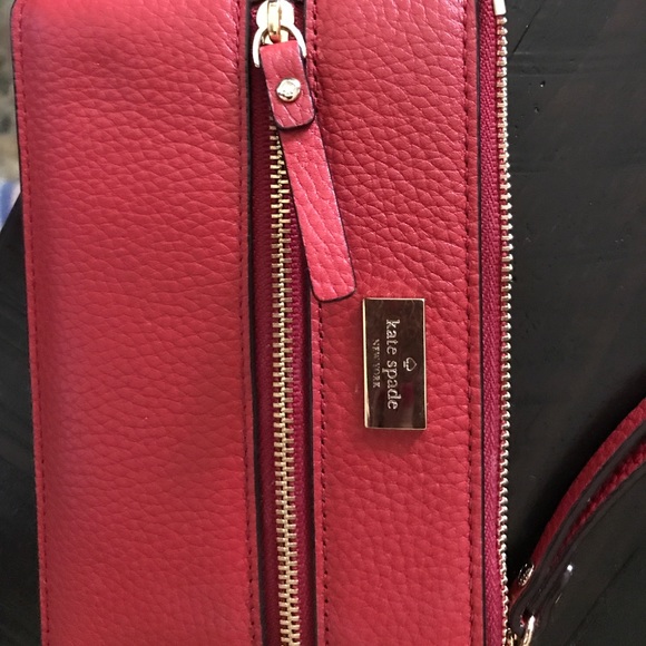 Kate Spade ♠️ red wristlet - Basically New! - Picture 5 of 5