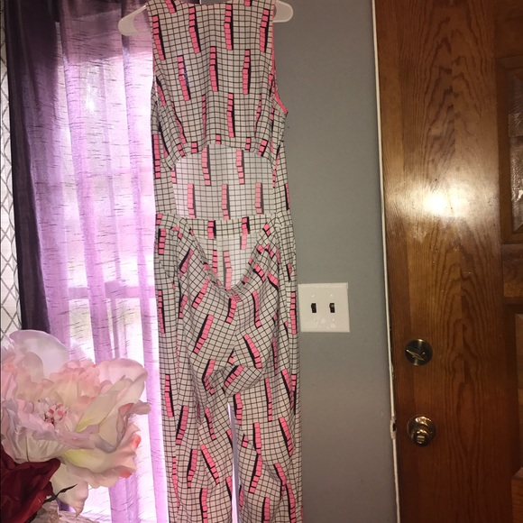 Backless romper - Picture 4 of 4