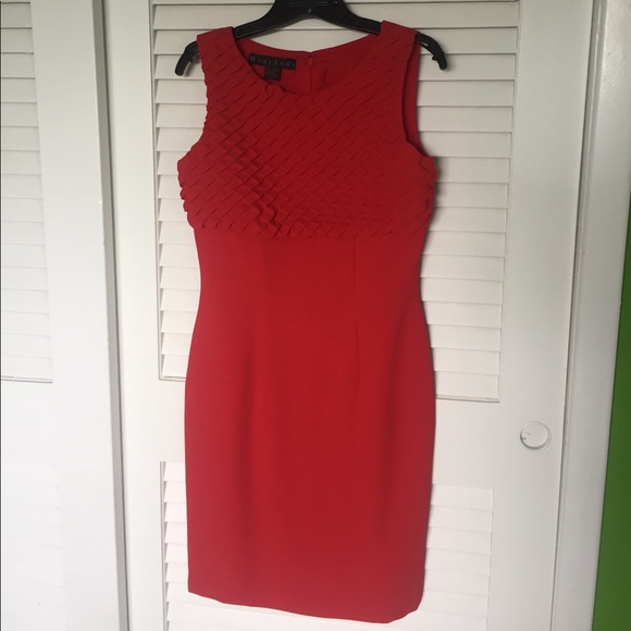 Dresses & Skirts - Red sleeveless dress