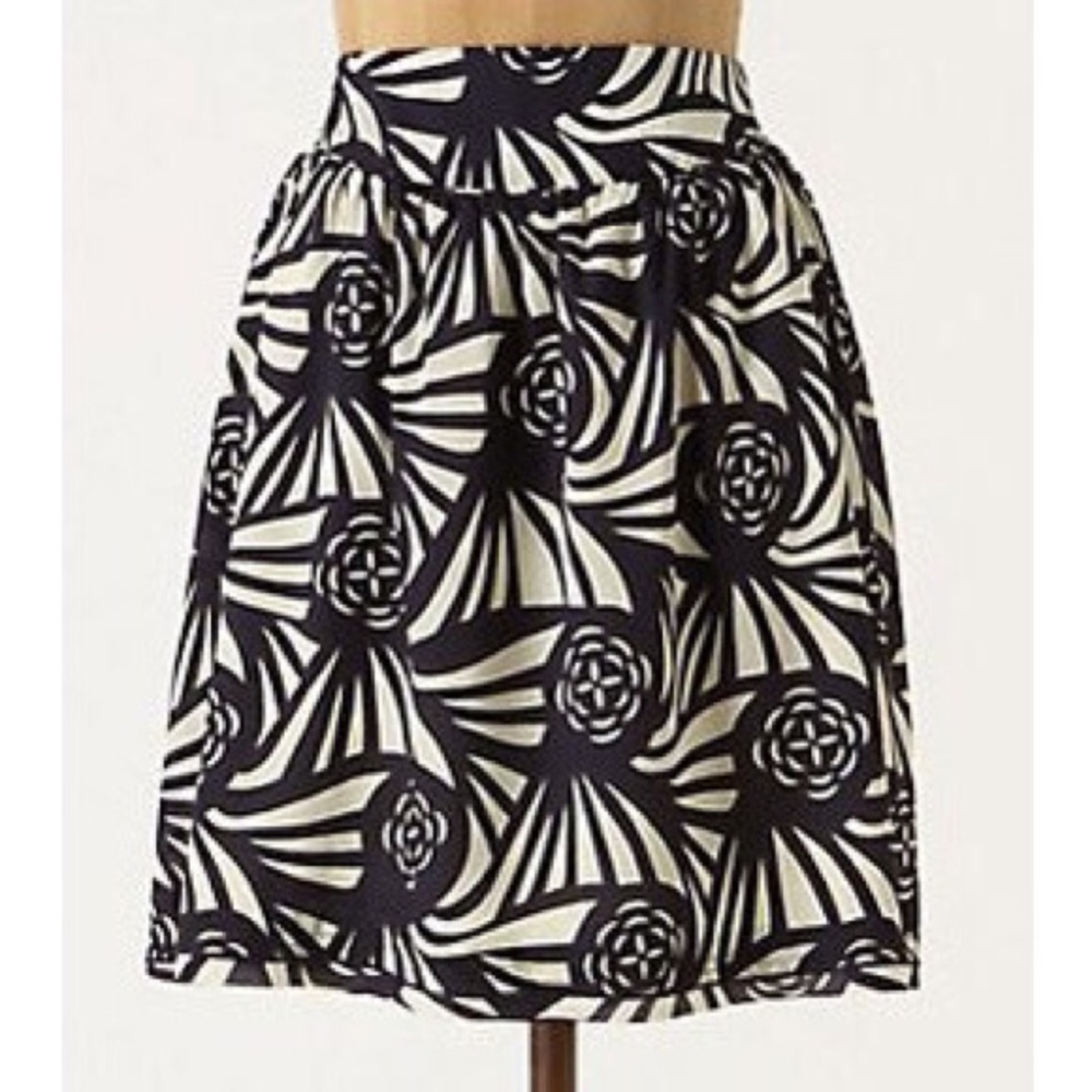 ANTHROPOLOGIE 🐬 Knee Length Skirt Sz XS