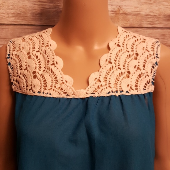 Last one Army Green Knit Scallop Lace Blouse - Picture 2 of 7