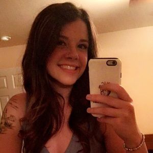 Meet your Posher, Cara