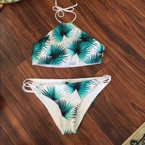 LA hearts palm bottoms