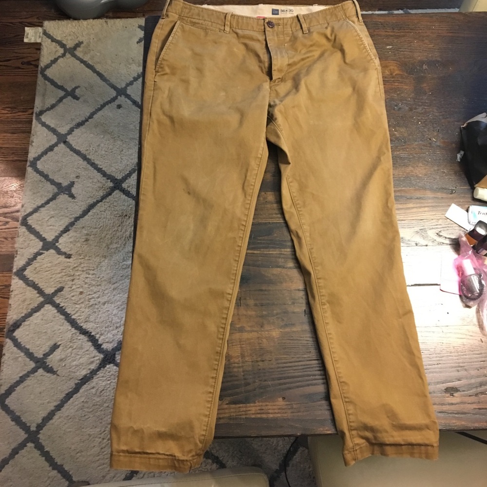 Gap lived in skinny chino