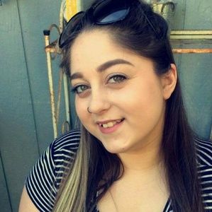 Meet your Posher, Leah