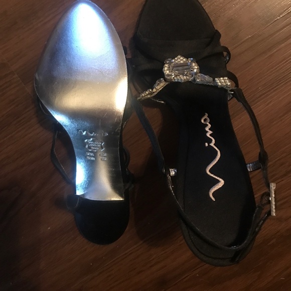 NEW Nina evening heels - Picture 4 of 4