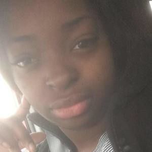 Meet your Posher, Toni