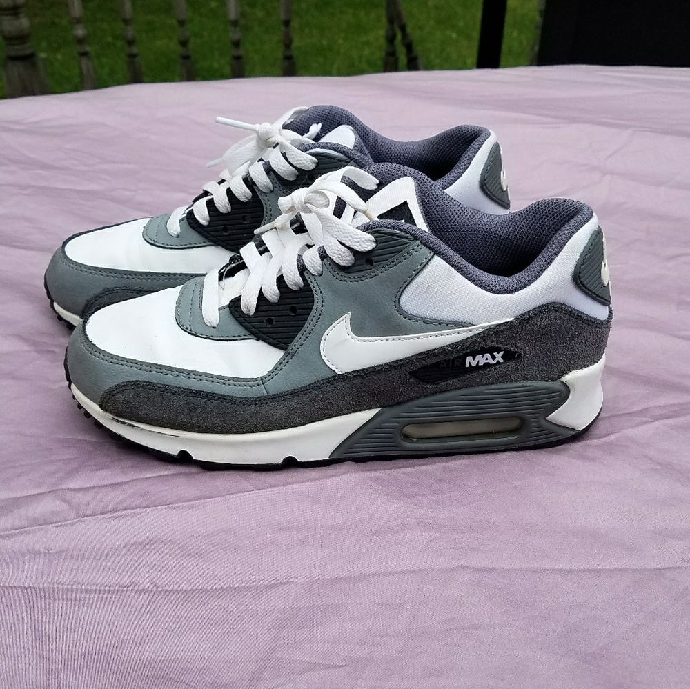 NIKE Air Max