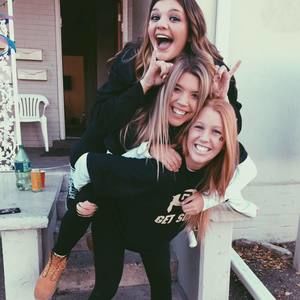 Meet your Posher, Alaina