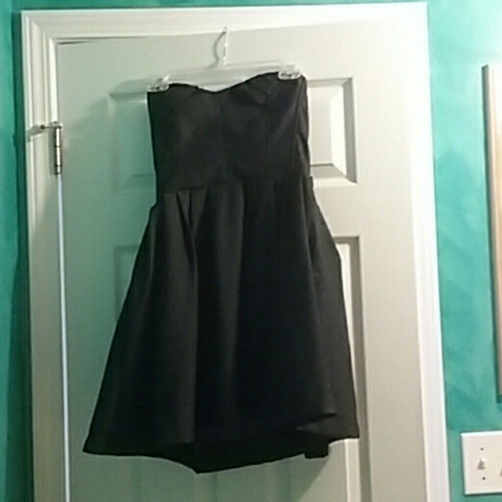 Forever 21 Black Strapless Cocktail Dress