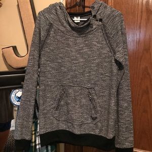 Juniors very cute sweatshirt lots of detail !