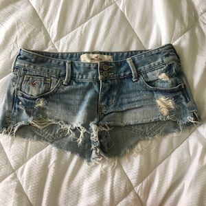 HOLLISTER Light Wash Ripped Denim Shorts