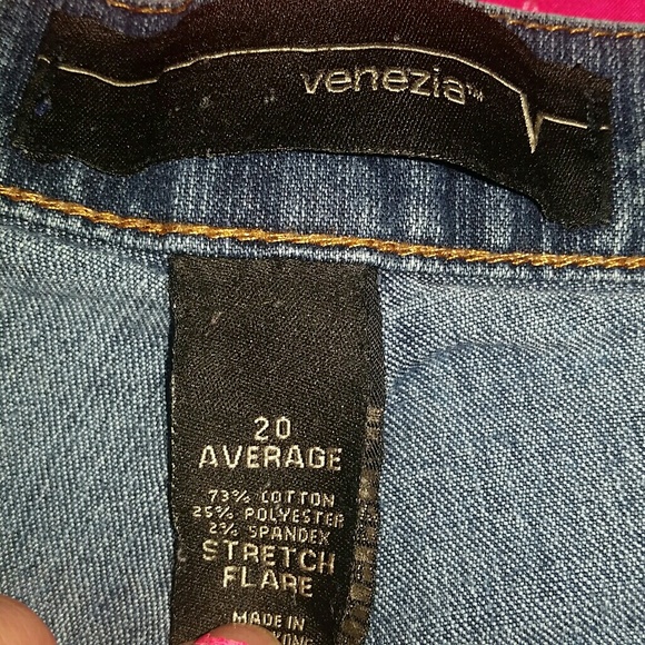 Womens plus size jeans - Picture 2 of 3
