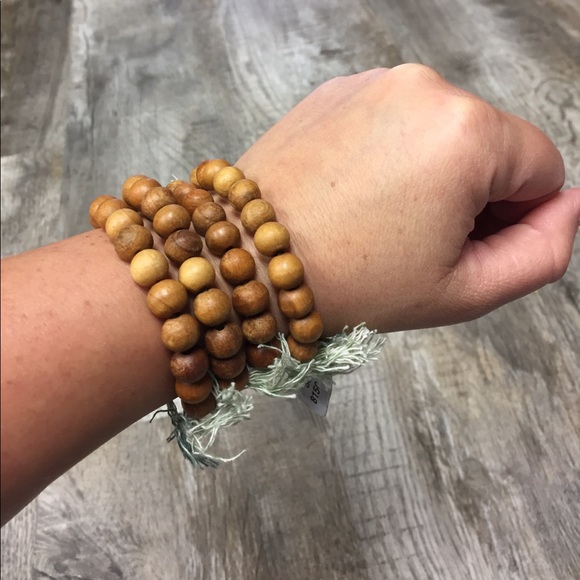 American Eagle Outfitters Jewelry - American eagle wooden bead bracelet nwt