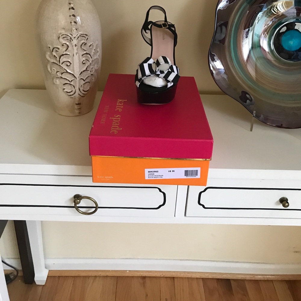 Lovely Kate spade shoes worn once