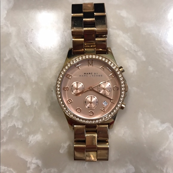Marc Jacobs Rose Gold watch *no longer in stores* - Picture 6 of 6