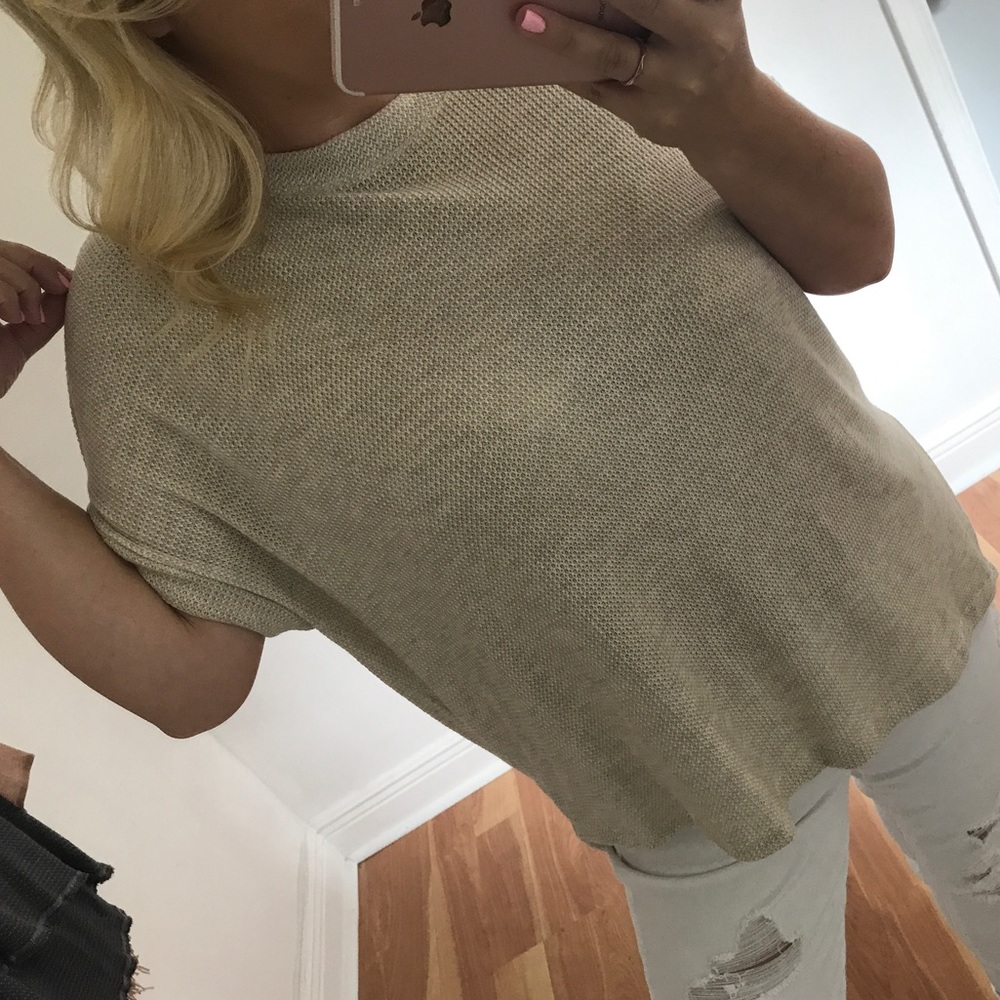 LAST - Soft taupe asymmetrical waffle top - Picture 4 of 5