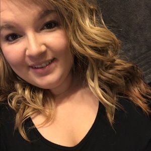 Meet your Posher, Allyson