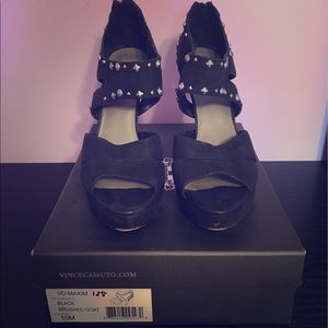 Vince Camuto Leather Sandals in Size 10