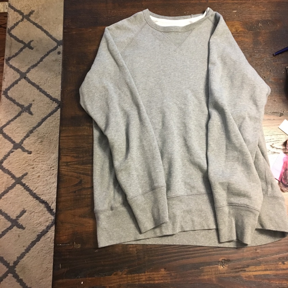 Gap lived in sweater