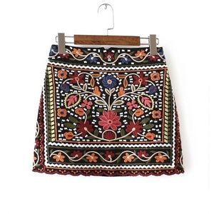 Zara embroidered mini skirt