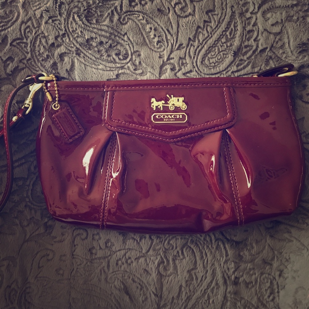 NWOT Coach wristlet, Madison red Patent Leather ✨