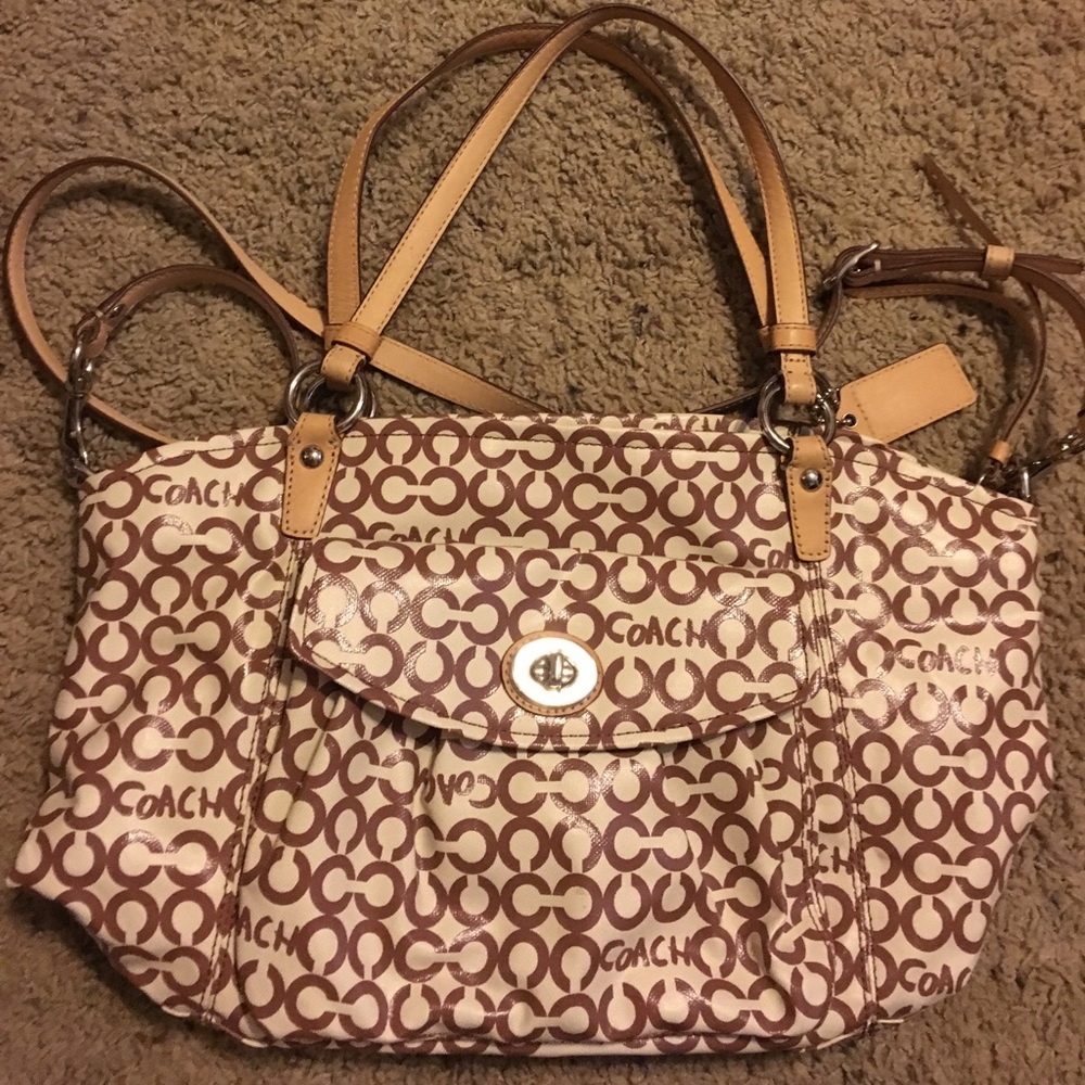Medium sized Coach purse!