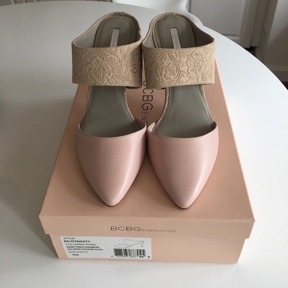 BCBG Generation Dynasty pointed toe leather mules