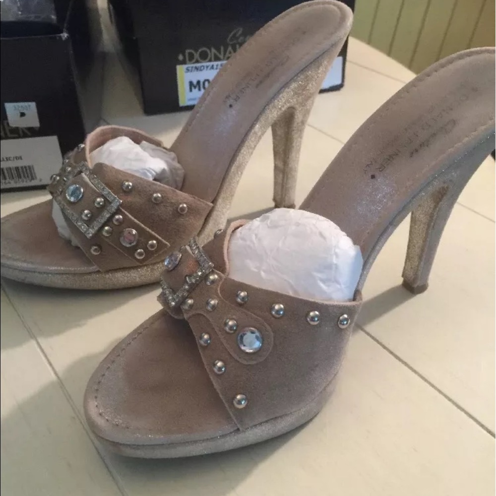 Donald Pliner Couture Size 8