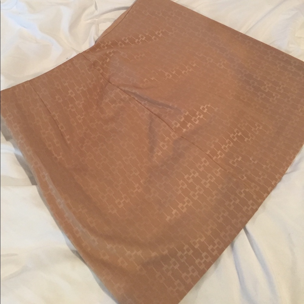 Express tan skirt size 1/2