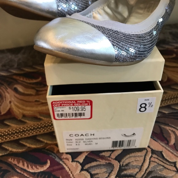 💥🎈REDUCED 💥🎈COACH SILVER FLATS WITH SEQUINS - Picture 7 of 7