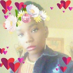 Meet your Posher, Nora