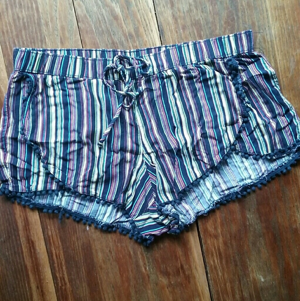 Striped comfy shorts