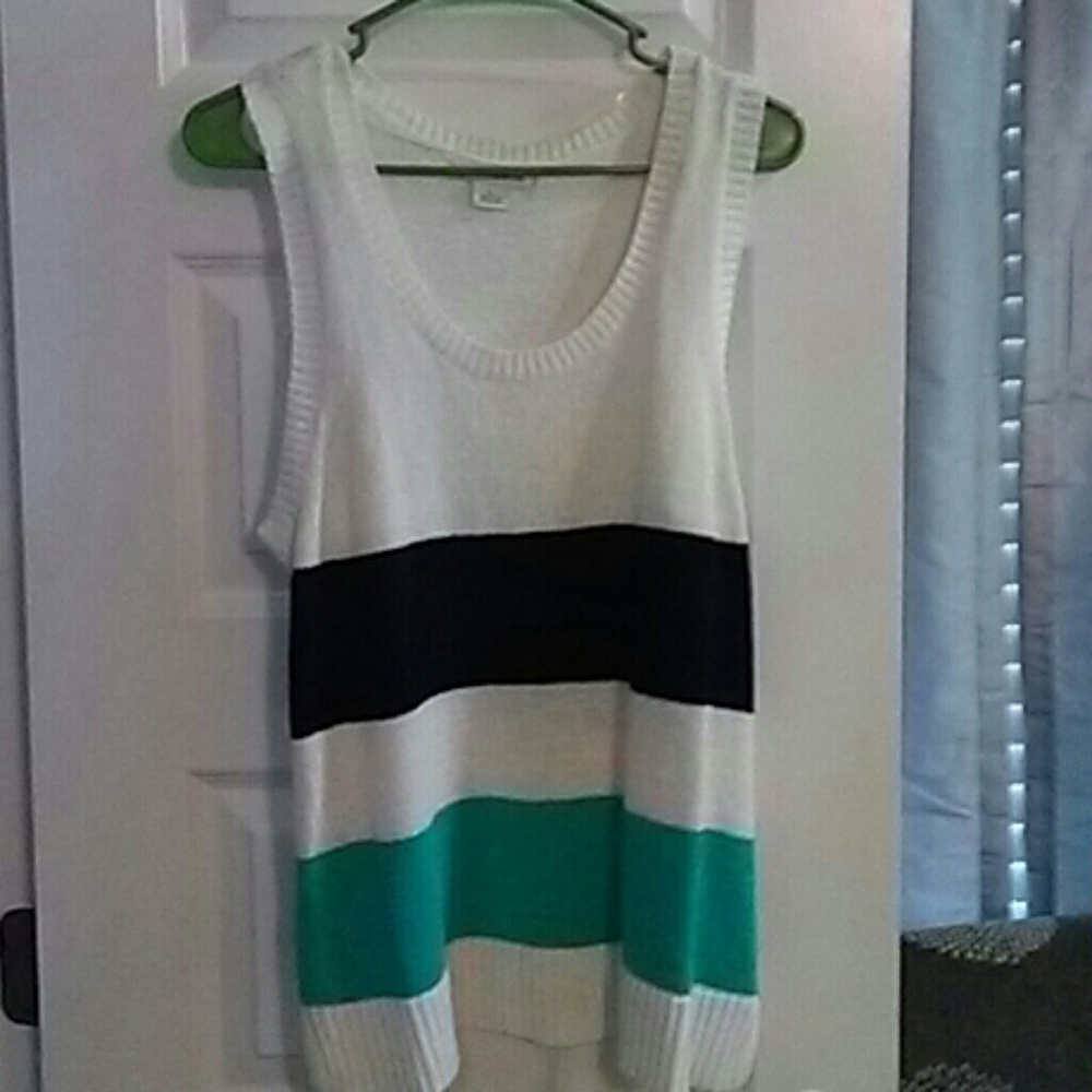 Liz Claiborne sweater tank