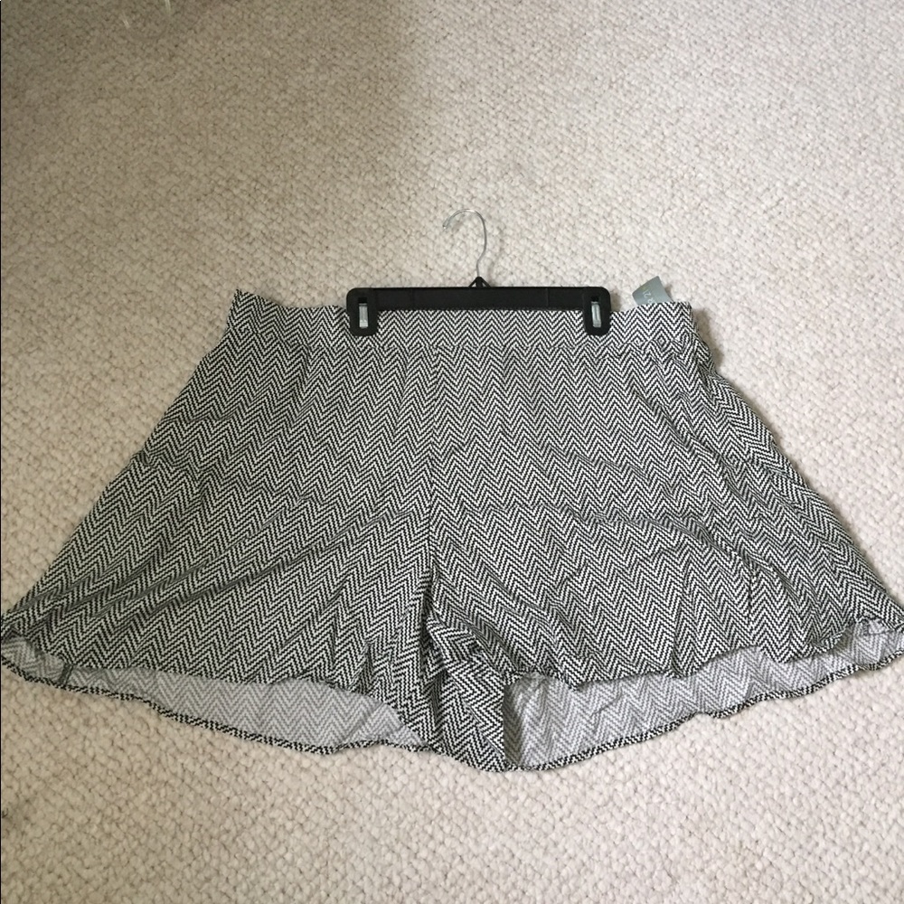 Flowy black and white shorts!