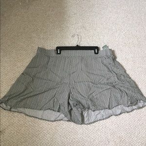 Flowy black and white shorts!