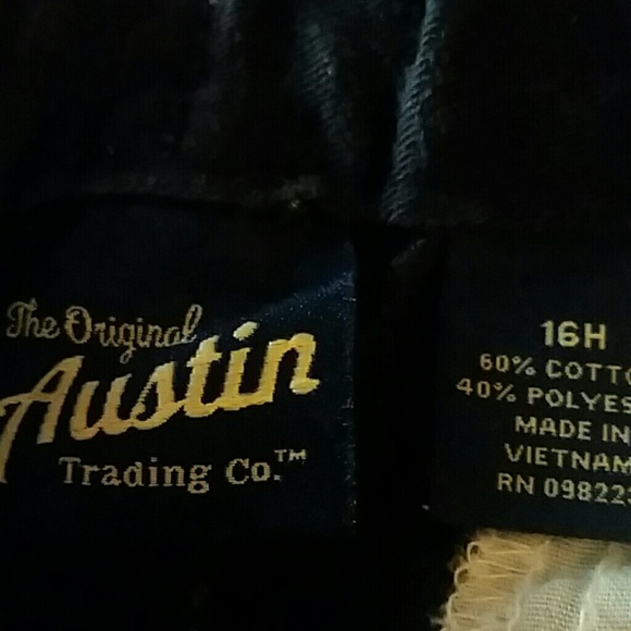 Girls shorts - Picture 3 of 3