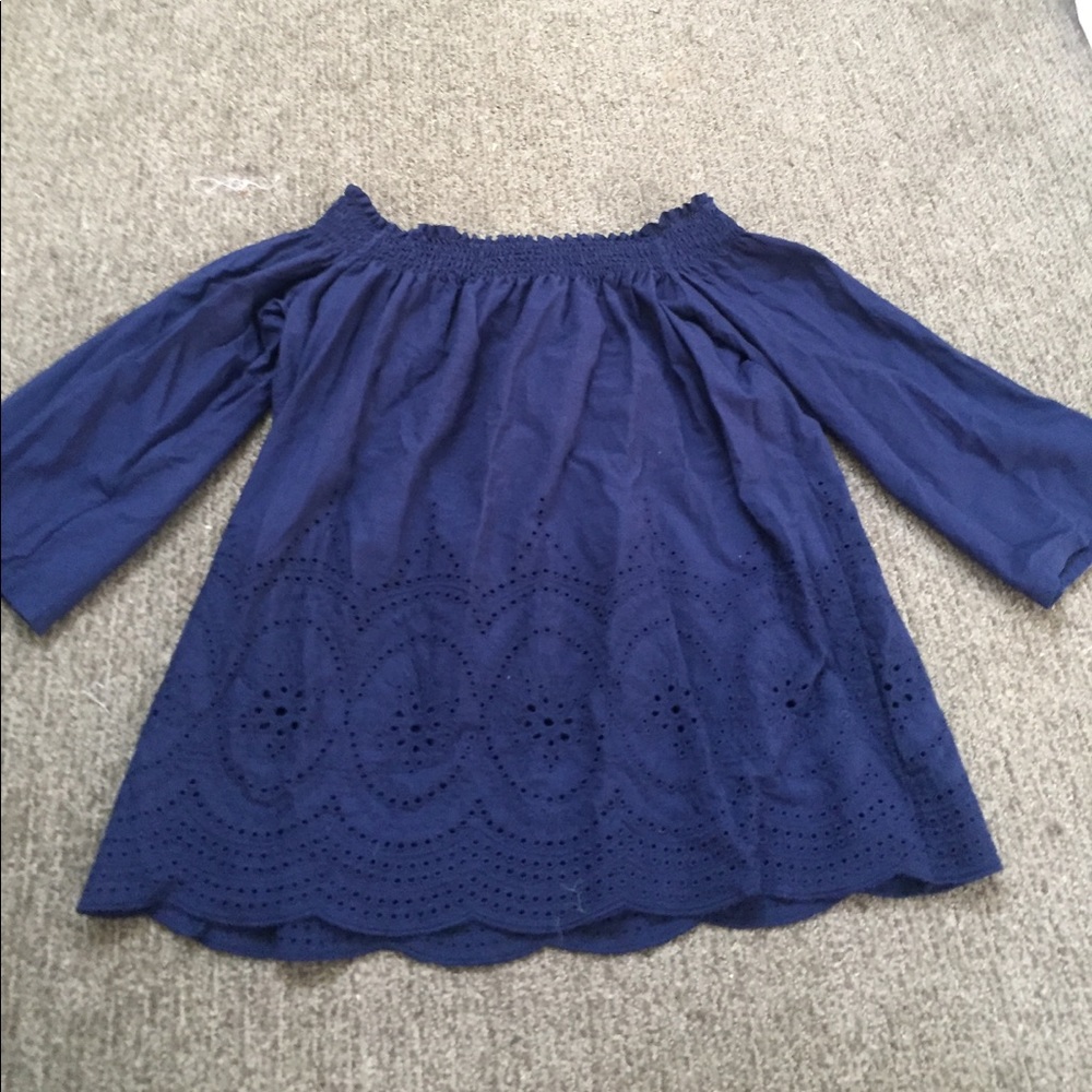 Off the shoulder navy top with lace design