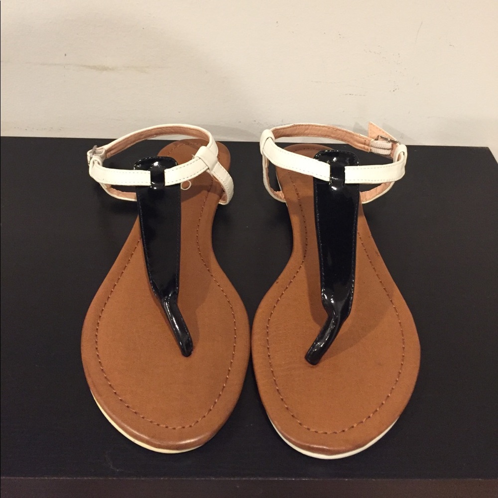 Aldo Black and White Flat Sandals - Brand New!