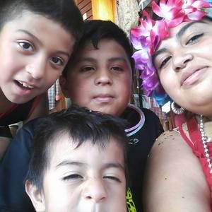 Meet your Posher, Valeria