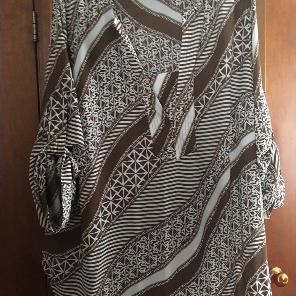 Roamans Geometric Brown and white pullover.