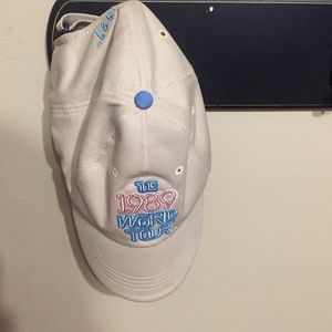TAYLOR SWIFT 1989 TOUR HAT